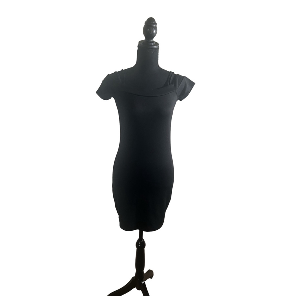Women’s Guess Black Stretch Knit Black Off-Shoulder Bodycon Mini Dress